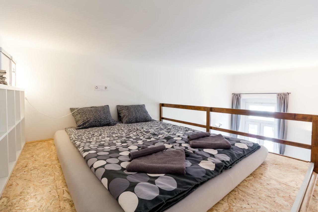 Flexible Selfcheckins 13 & 14 - Le Petit & Le Grand Zagreb - Centre - New - Apartments Repinc Εξωτερικό φωτογραφία