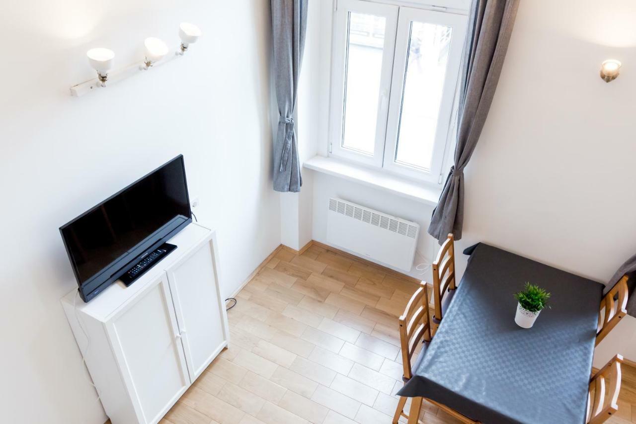 Flexible Selfcheckins 13 & 14 - Le Petit & Le Grand Zagreb - Centre - New - Apartments Repinc Εξωτερικό φωτογραφία
