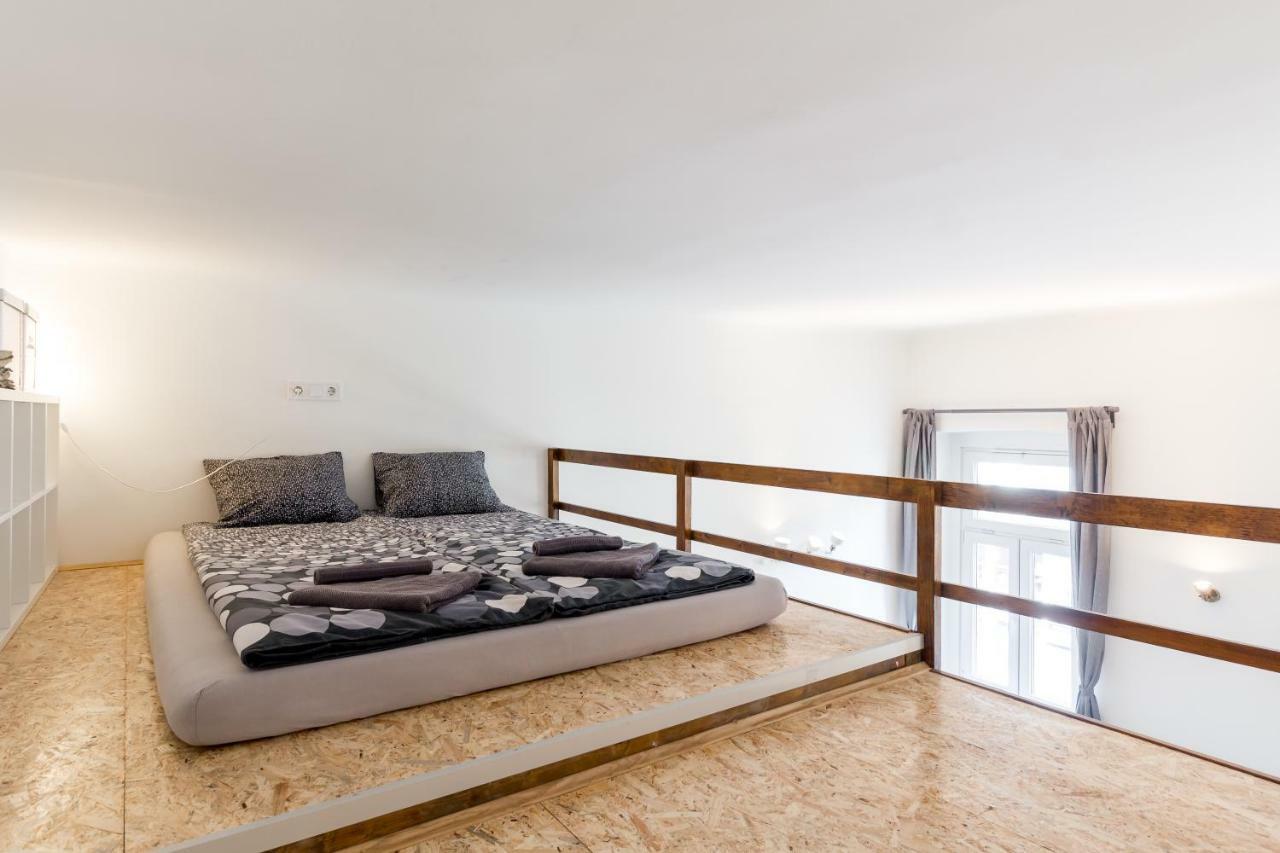 Flexible Selfcheckins 13 & 14 - Le Petit & Le Grand Zagreb - Centre - New - Apartments Repinc Εξωτερικό φωτογραφία